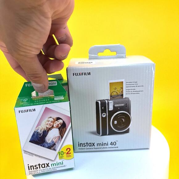 Fujifilm Instax Mini 40 Instant Camera with Two Film Refills - Picture 1 of 17